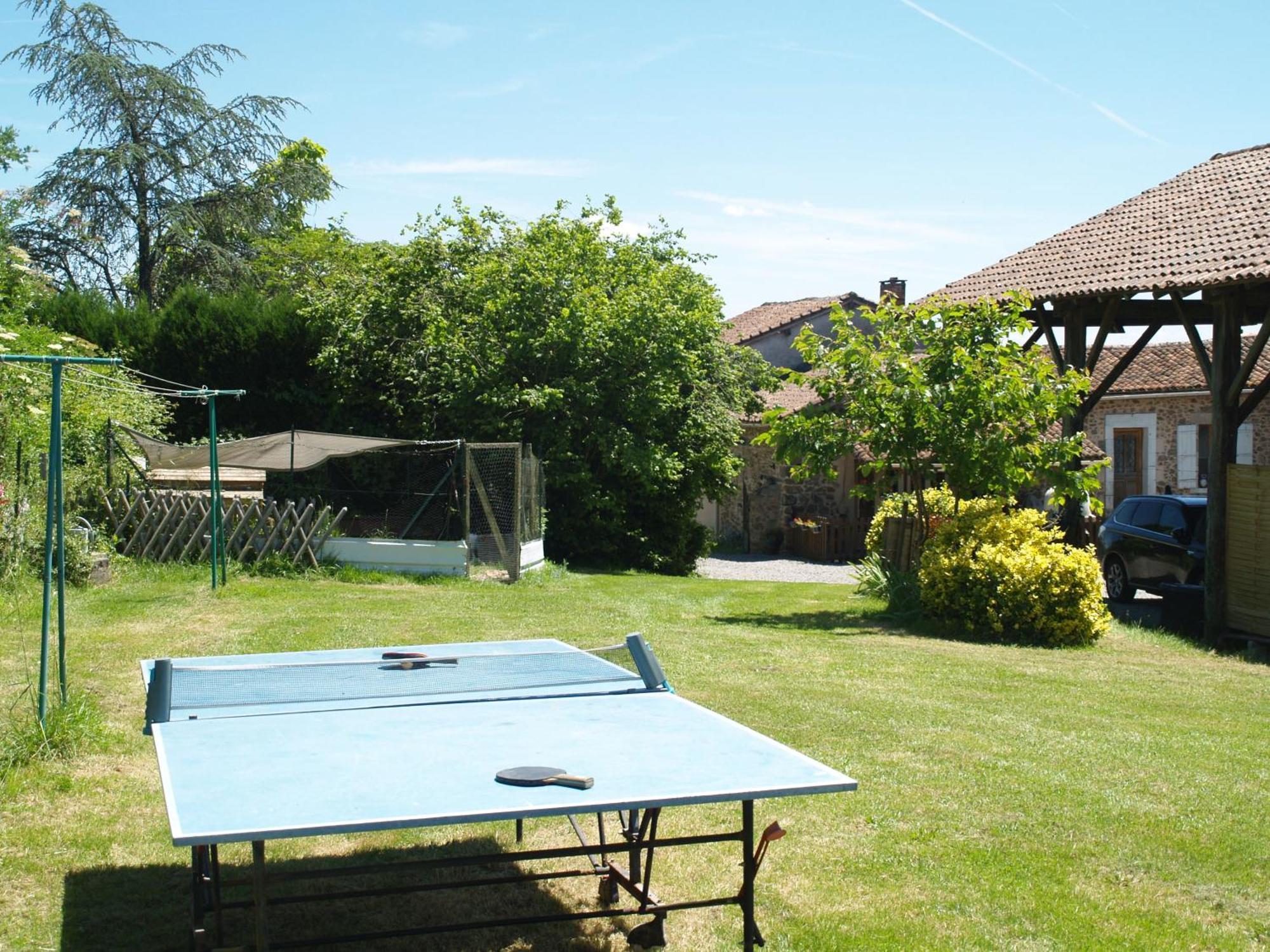 Tranquille Vienne Gites A Chirac Dept Charente Exterior foto